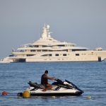 Bewondering voor de Welvaart: Mars Rover Spirit Ontdekt Water op de Rode Planeet! 🌌