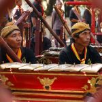 Wereldschokkende Aardequake in Java: Onverwachte Verwoesting en Heldhaftige Redacties 🌍