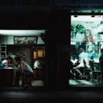 Een Zonnige Verrassing: De Zeldzame Zonsverduistering die de Wereld Betoverde 🌒