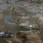 Tsunami in Samoa: Een Wonder van de Natuur en Menselijke Kracht 🌊