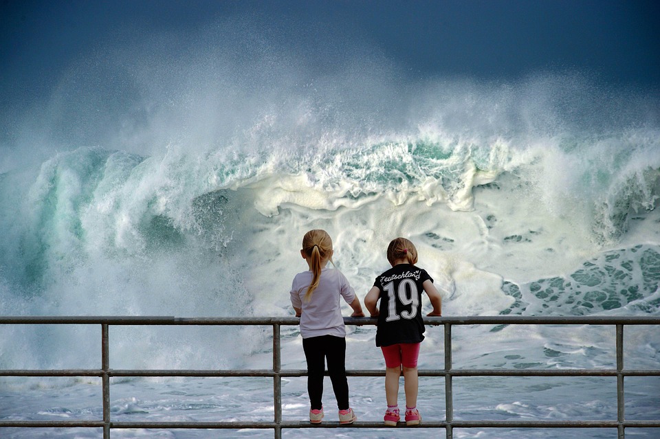 Tsunami in Japan: Een Aardbeving die de Wereld Veranderde 🌊
